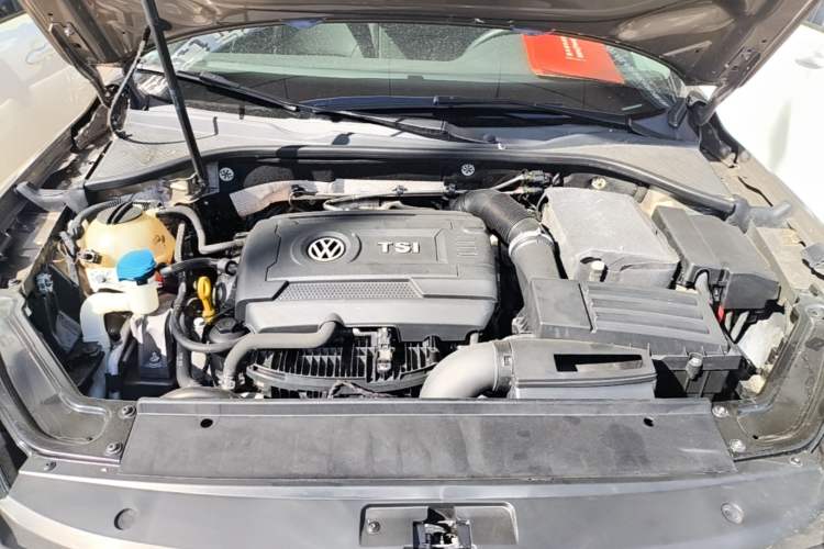 Used Volkswagen Passat 2017 330TSI DSG Luxury Edition Engine Bay