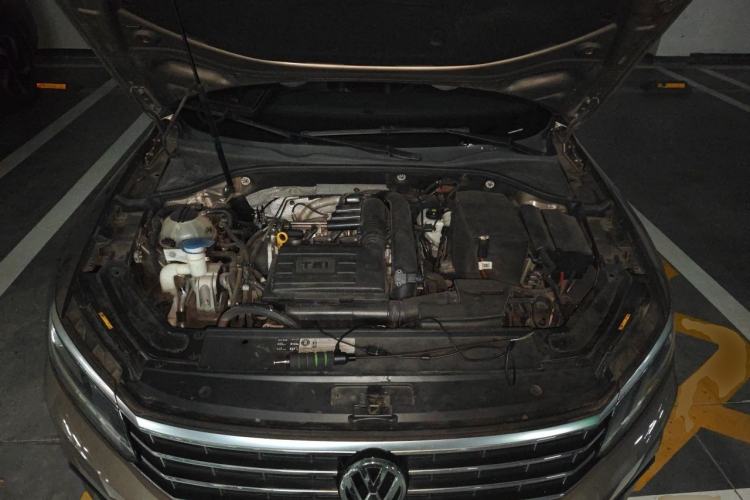 Used Volkswagen Passat 2017 280TSI DSG Luxury Edition Engine Bay