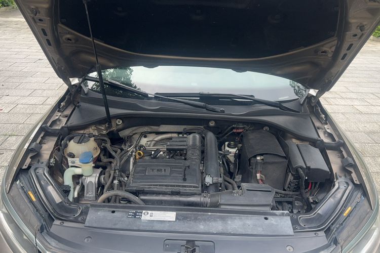 Used Volkswagen Passat 2017 280TSI DSG Luxury Edition Engine Bay