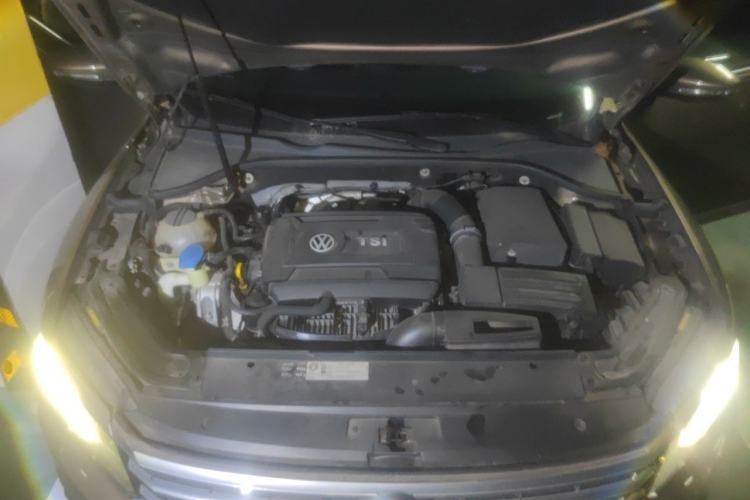 Used Volkswagen Passat 2017 330TSI DSG Prestige Edition Engine Bay