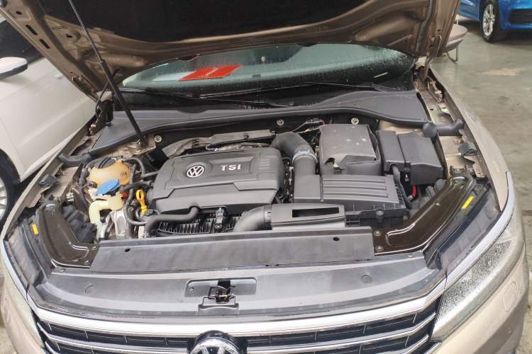 Used Volkswagen Passat 2017 330TSI DSG Prestige Edition Engine Bay