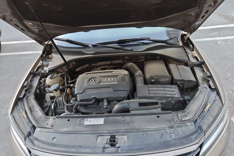 Used Volkswagen Passat 2017 330TSI DSG Luxury Edition Engine Bay