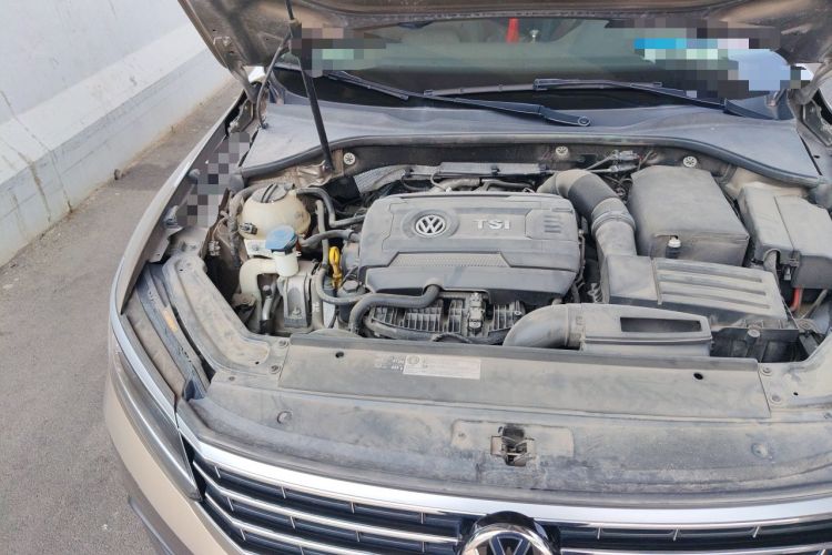 Used Volkswagen Passat 2017 330TSI DSG Luxury Edition Engine Bay Right
