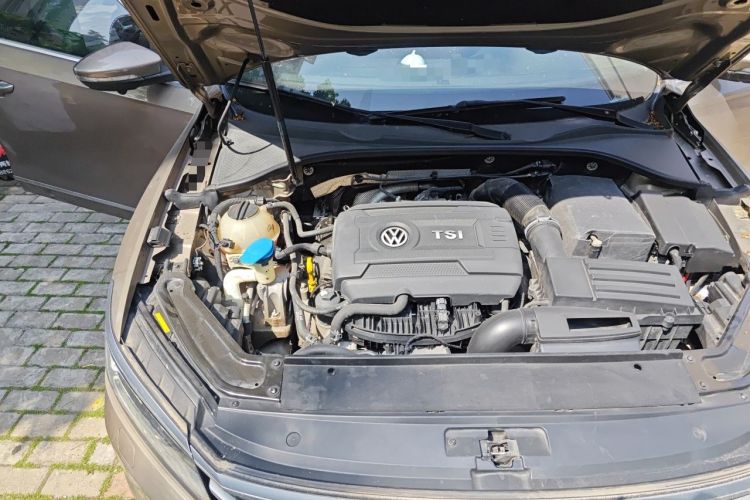 Used Volkswagen Passat 2017 330TSI DSG Prestige Edition Engine Bay Right