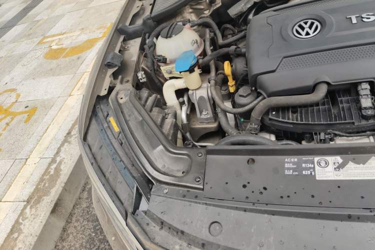 Used Volkswagen Passat 2017 330TSI DSG Prestige Edition Engine Bay Right