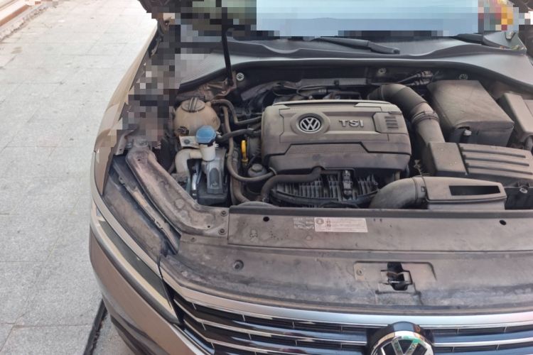 Used Volkswagen Passat 2017 330TSI DSG Luxury Edition Engine Bay Right