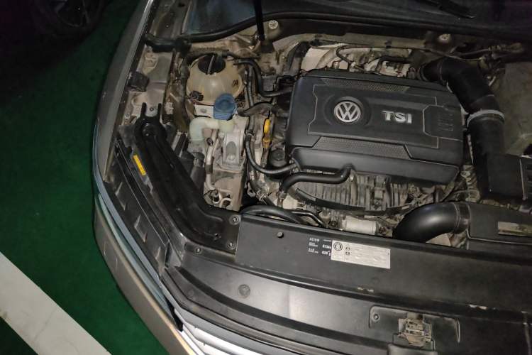 Used Volkswagen Passat 2017 330TSI DSG Prestige Edition Engine Bay Right