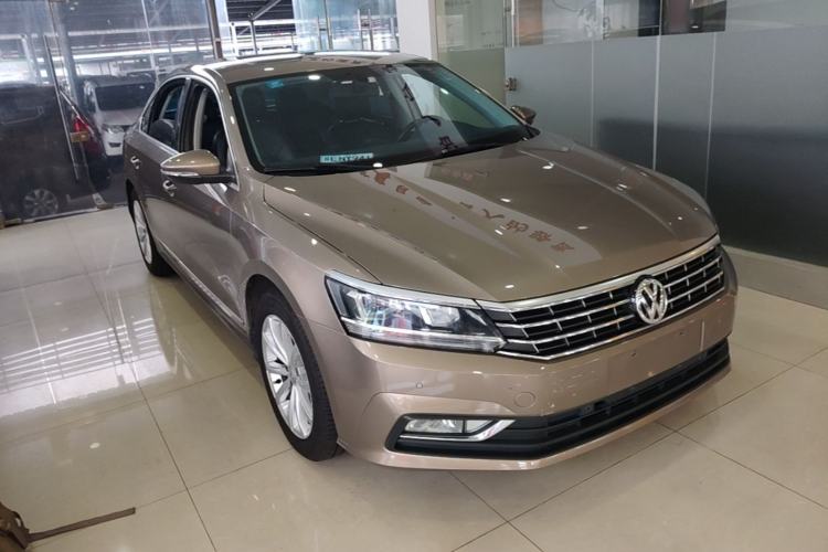 Used Volkswagen Passat 2017 330TSI DSG Luxury Edition Exterior 1