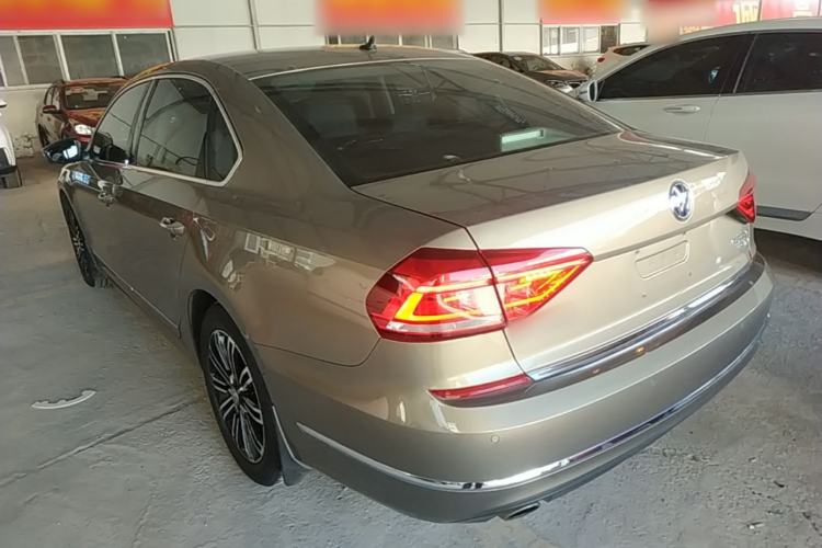 Used Volkswagen Passat 2017 330TSI DSG Prestige Edition Exterior 2