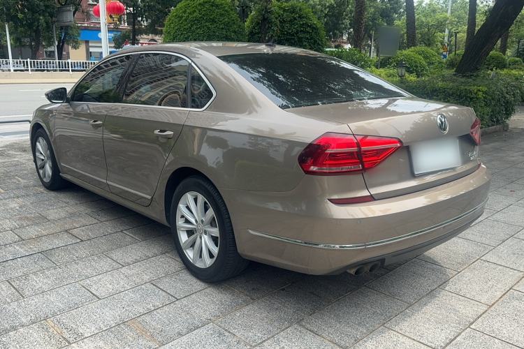 Used Volkswagen Passat 2017 280TSI DSG Luxury Edition Exterior 3
