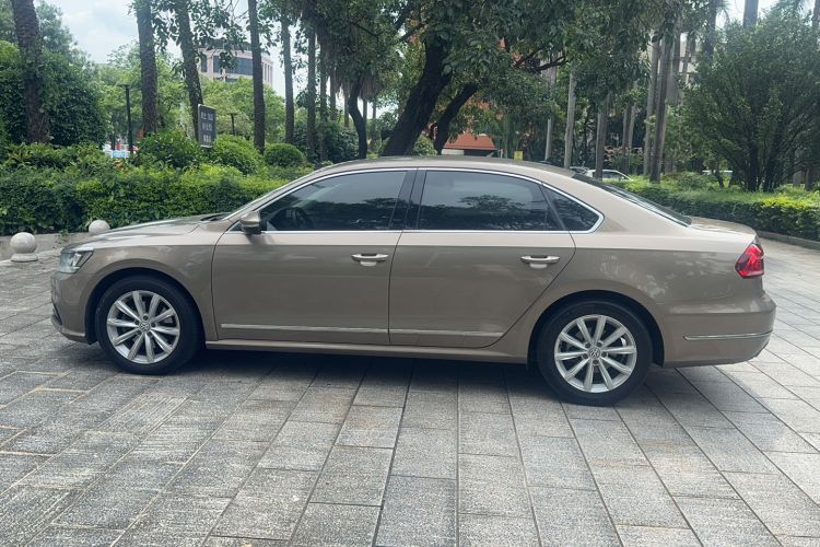 Used Volkswagen Passat 2017 280TSI DSG Luxury Edition Exterior 4