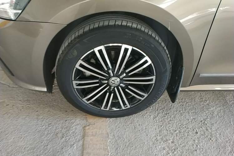 Used Volkswagen Passat 2017 330TSI DSG Prestige Edition Exterior 4