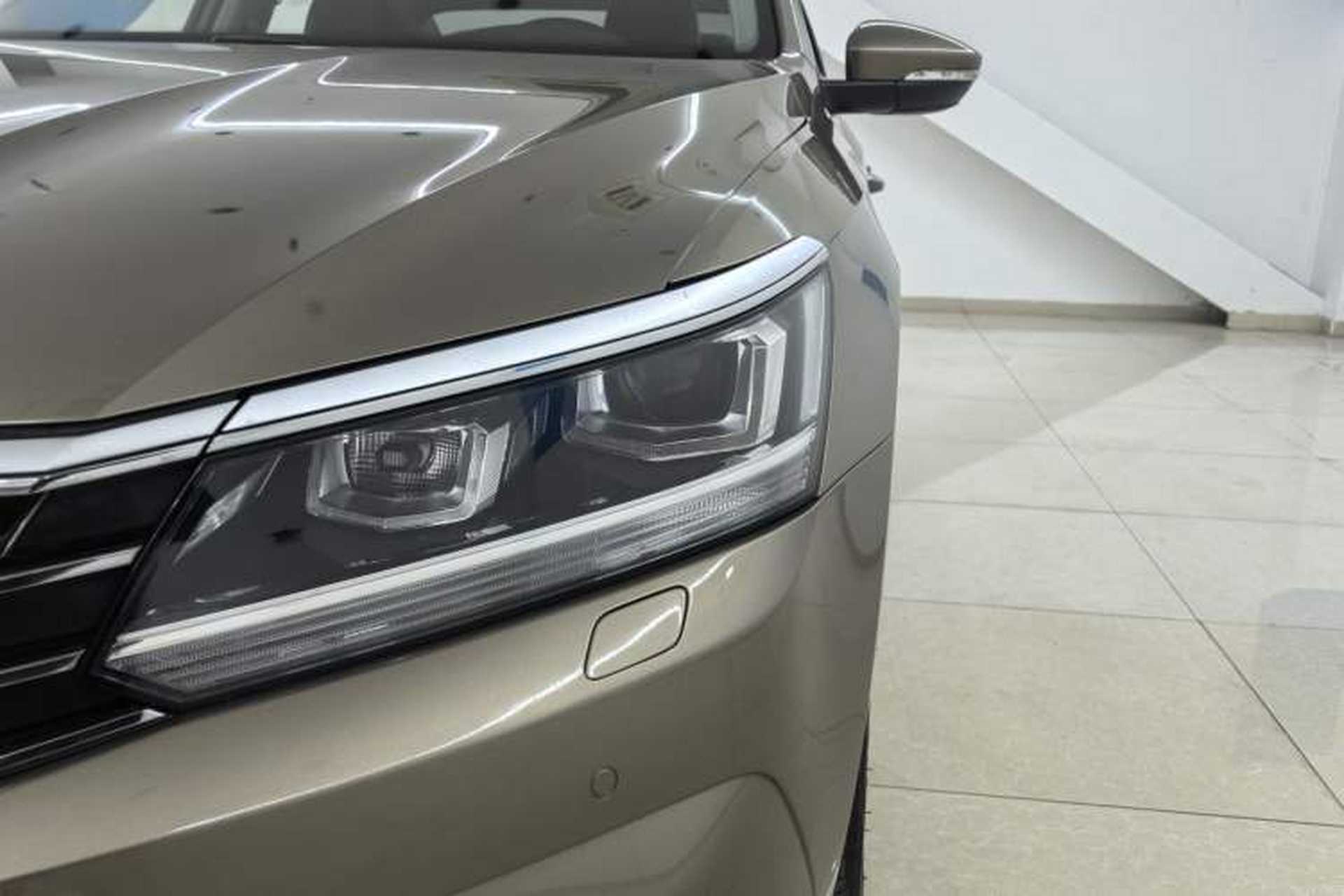 Used Volkswagen Passat 2017 330TSI DSG Prestige Edition Exterior 8