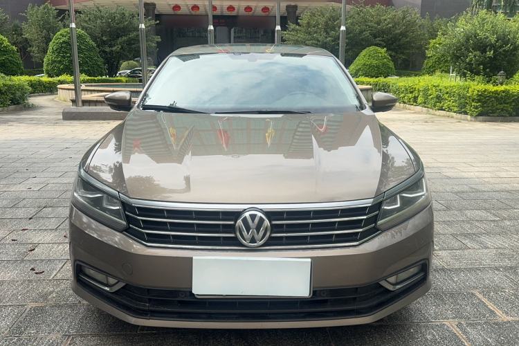 Used Volkswagen Passat 2017 280TSI DSG Luxury Edition Front