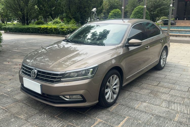 Used Volkswagen Passat 2017 280TSI DSG Luxury Edition Guazi used car, China used car export, Used car for sale, Used  cars, Cheapest cars for sale