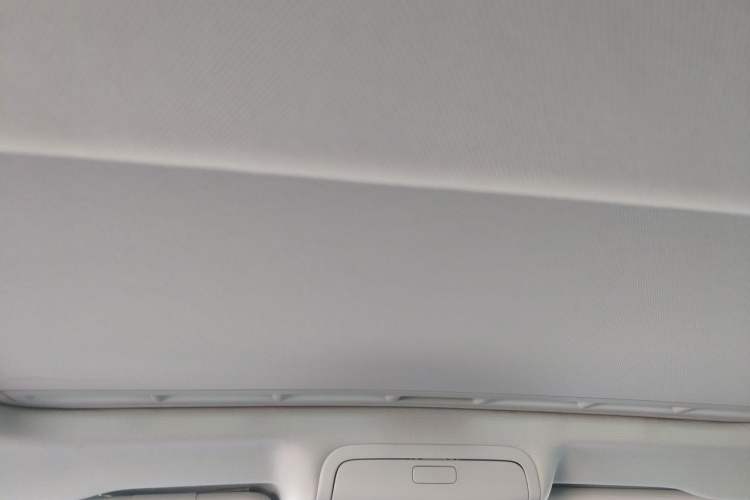 Used Volkswagen Passat 2017 330TSI DSG Luxury Edition Headliner