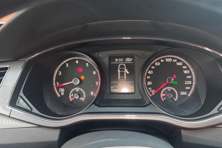 Used Volkswagen Passat 2017 330TSI DSG Luxury Edition Instrument Cluster