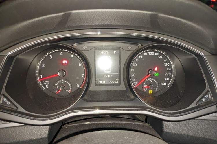 Used Volkswagen Passat 2017 280TSI DSG Luxury Edition Instrument Cluster