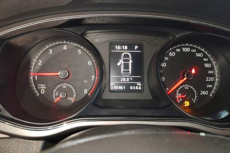 Used Volkswagen Passat 2017 330TSI DSG Luxury Edition Instrument Cluster