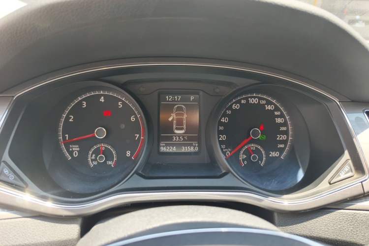 Used Volkswagen Passat 2017 330TSI DSG Luxury Edition Instrument Cluster