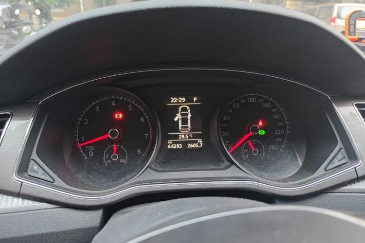 Used Volkswagen Passat 2017 330TSI DSG Luxury Edition Instrument Cluster