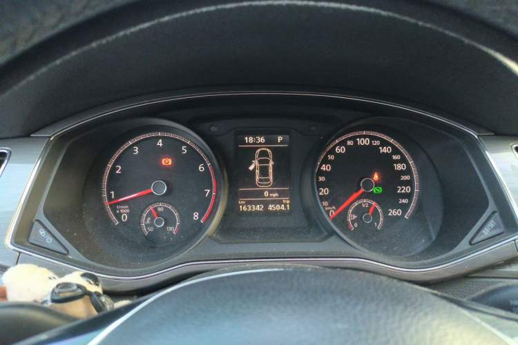 Used Volkswagen Passat 2017 330TSI DSG Luxury Edition Instrument Cluster