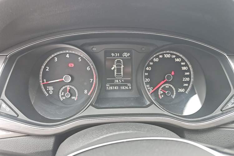 Used Volkswagen Passat 2017 330TSI DSG Luxury Edition Instrument Cluster