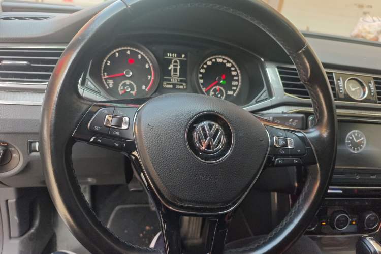 Used Volkswagen Passat 2017 330TSI DSG Luxury Edition Instrument Cluster
