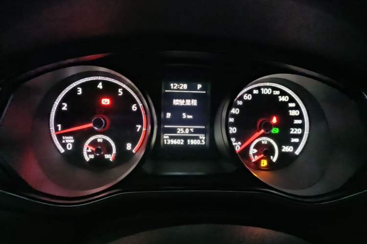 Used Volkswagen Passat 2017 330TSI DSG Luxury Edition Instrument Cluster