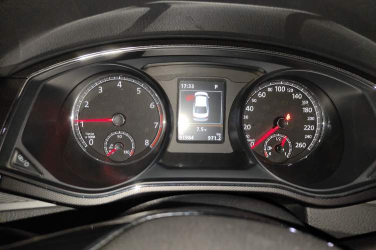 Used Volkswagen Passat 2017 330TSI DSG Prestige Edition Instrument Cluster