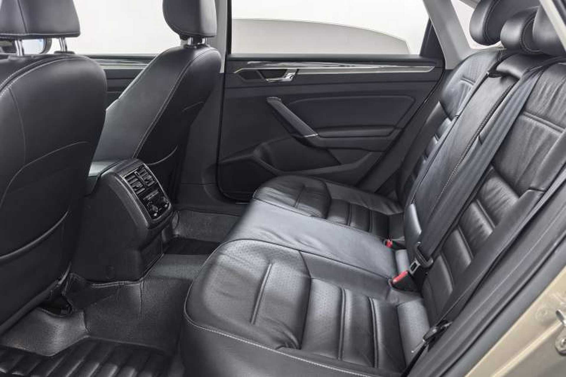 Used Volkswagen Passat 2017 330TSI DSG Prestige Edition Interior 2