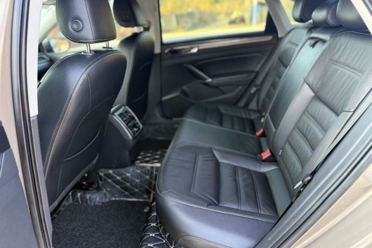 Used Volkswagen Passat 2017 330TSI DSG Prestige Edition Interior 2