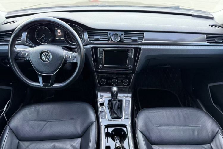 Used Volkswagen Passat 2017 330TSI DSG Prestige Edition Interior 3