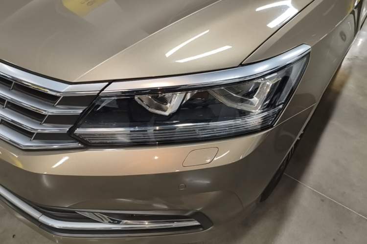 Used Volkswagen Passat 2017 330TSI DSG Prestige Edition Left Front Headlight
