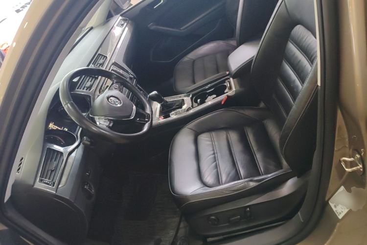 Used Volkswagen Passat 2017 330TSI DSG Luxury Edition Left Front Seat