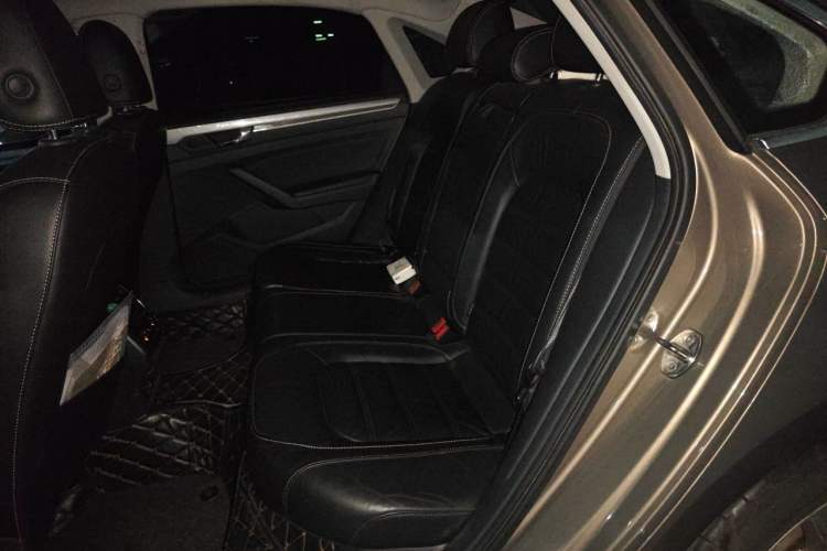 Used Volkswagen Passat 2017 280TSI DSG Luxury Edition Left Rear Seat