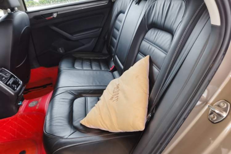 Used Volkswagen Passat 2017 280TSI DSG Luxury Edition Left Rear Seat