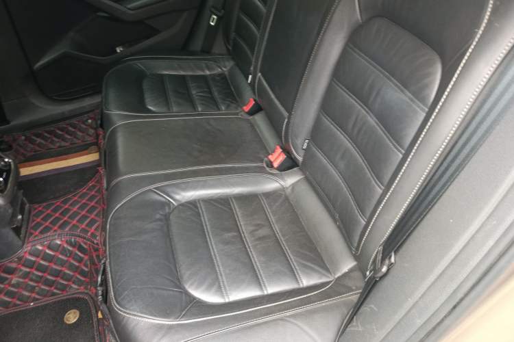 Used Volkswagen Passat 2017 280TSI DSG Luxury Edition Left Rear Seat