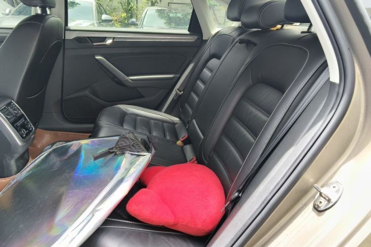 Used Volkswagen Passat 2017 330TSI DSG Luxury Edition Left Rear Seat
