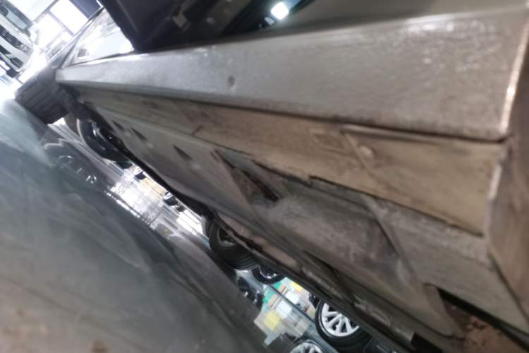 Used Volkswagen Passat 2017 330TSI DSG Luxury Edition Left Side Sill