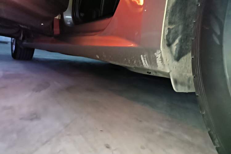 Used Volkswagen Passat 2017 330TSI DSG Luxury Edition Left Side Sill