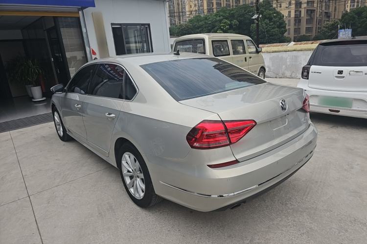 Used Volkswagen Passat 2017 330TSI DSG Luxury Edition Rear Left 45 Deg