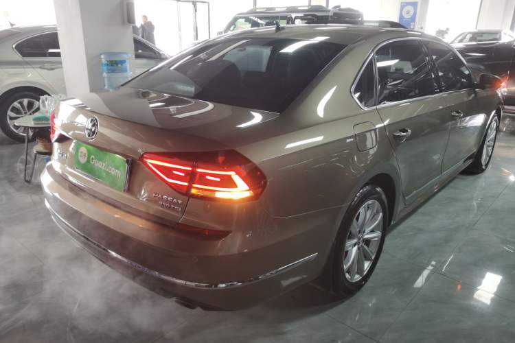 Used Volkswagen Passat 2017 330TSI DSG Luxury Edition Rear Right 45 Deg