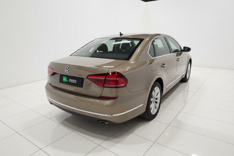 Used Volkswagen Passat 2017 330TSI DSG Luxury Edition Rear Right 45 Deg