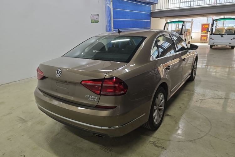 Used Volkswagen Passat 2017 330TSI DSG Luxury Edition Rear Right 45 Deg