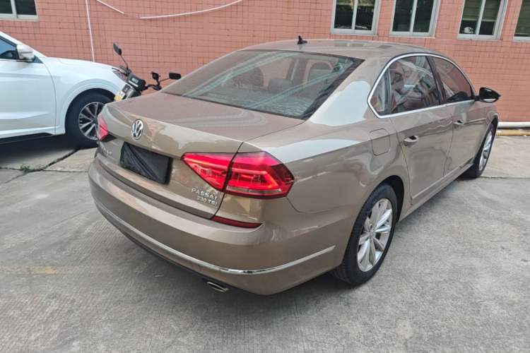 Used Volkswagen Passat 2017 330TSI DSG Luxury Edition Rear Right 45 Deg