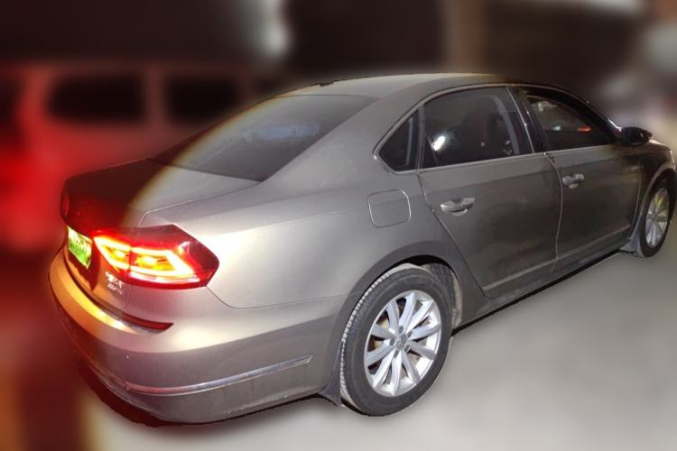 Used Volkswagen Passat 2017 330TSI DSG Luxury Edition Rear Right 45 Deg