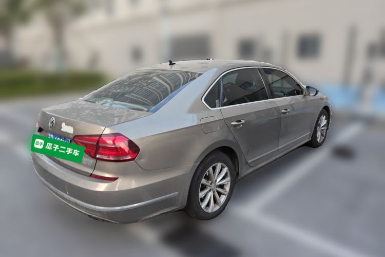Used Volkswagen Passat 2017 330TSI DSG Luxury Edition Rear Right 45 Deg