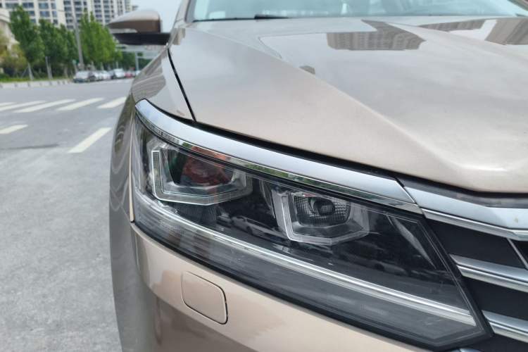 Used Volkswagen Passat 2017 330TSI DSG Prestige Edition Right Front Headlight