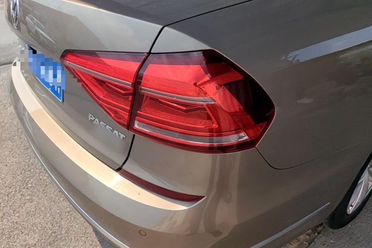 Used Volkswagen Passat 2017 330TSI DSG Luxury Edition Right Rear Taillight
